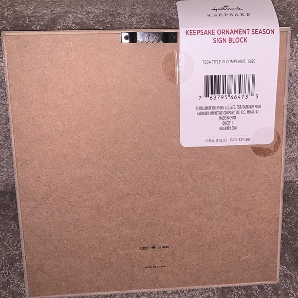 New Hallmark 2020 My Favorite Season Is Keepsake Ornament Season Display Frame - Picture 3 of 3